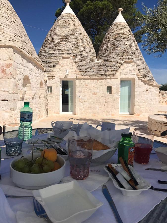 אלברובלו Trulli Resort מראה חיצוני תמונה